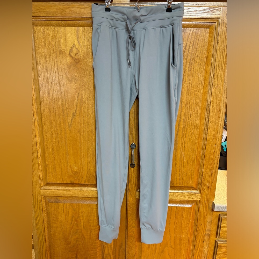 NWT - Zyia Heathered Gray Ascend Joggers